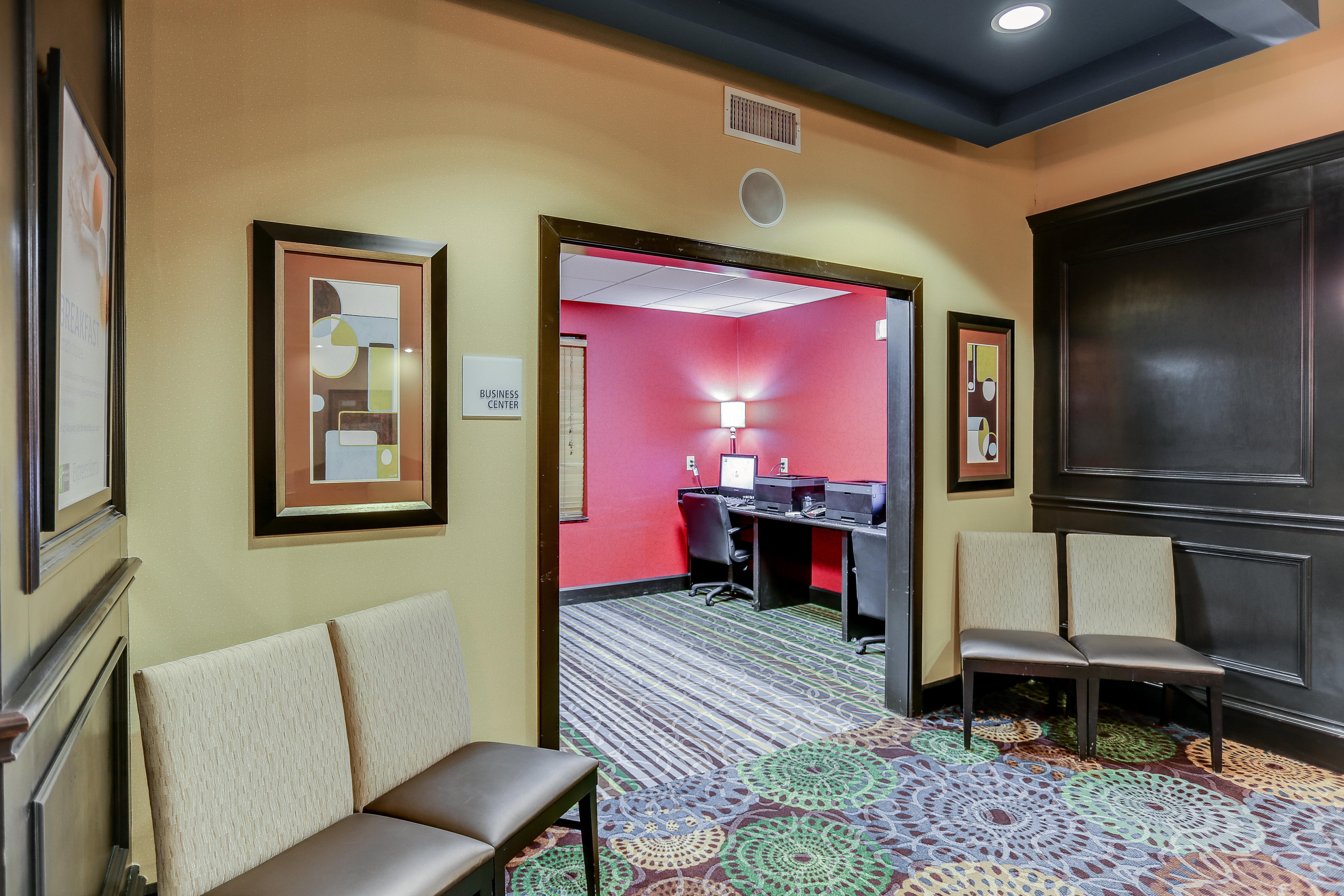 Holiday Inn Express Hotel & Suites Huntsville By Ihg Εξωτερικό φωτογραφία