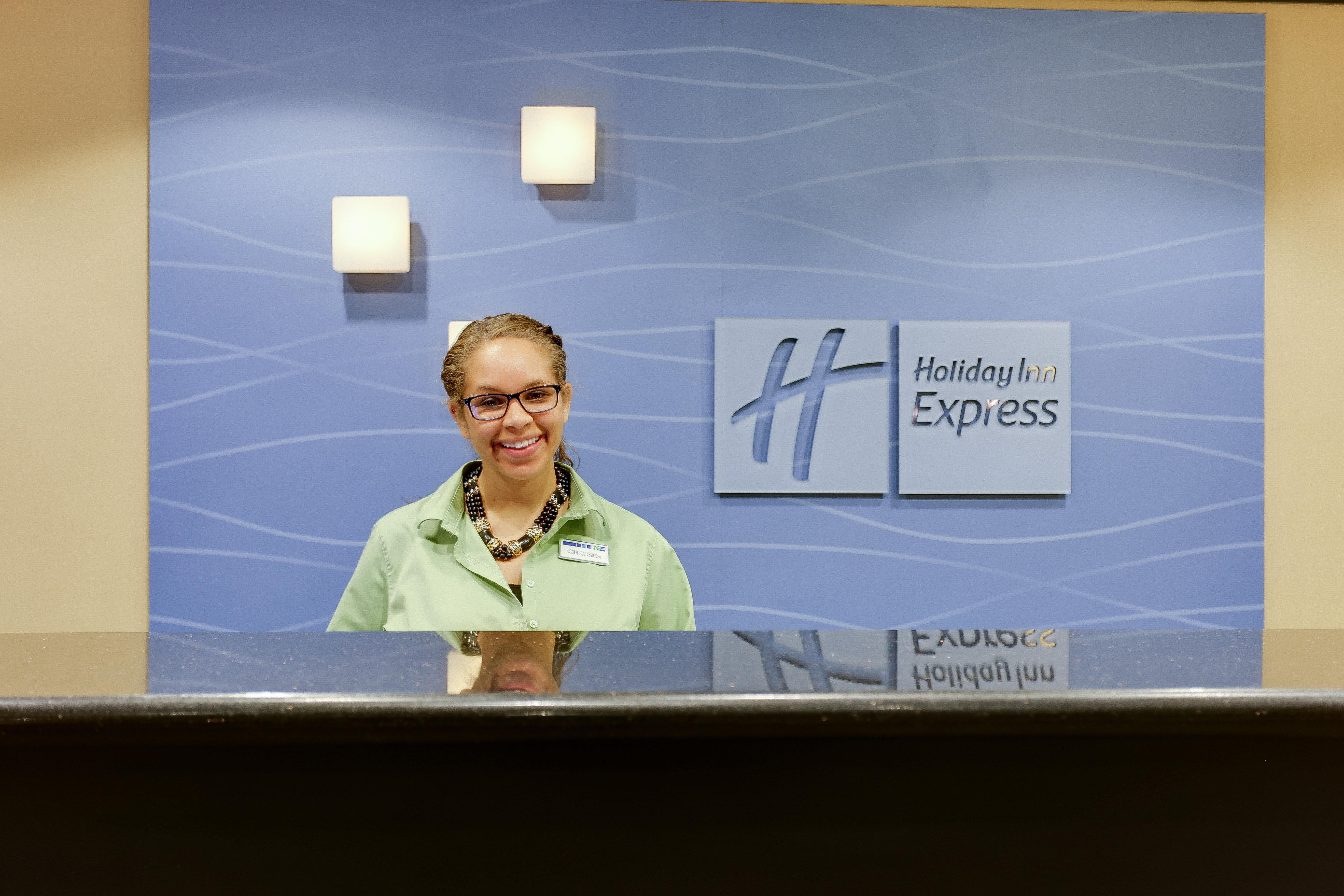 Holiday Inn Express Hotel & Suites Huntsville By Ihg Εξωτερικό φωτογραφία