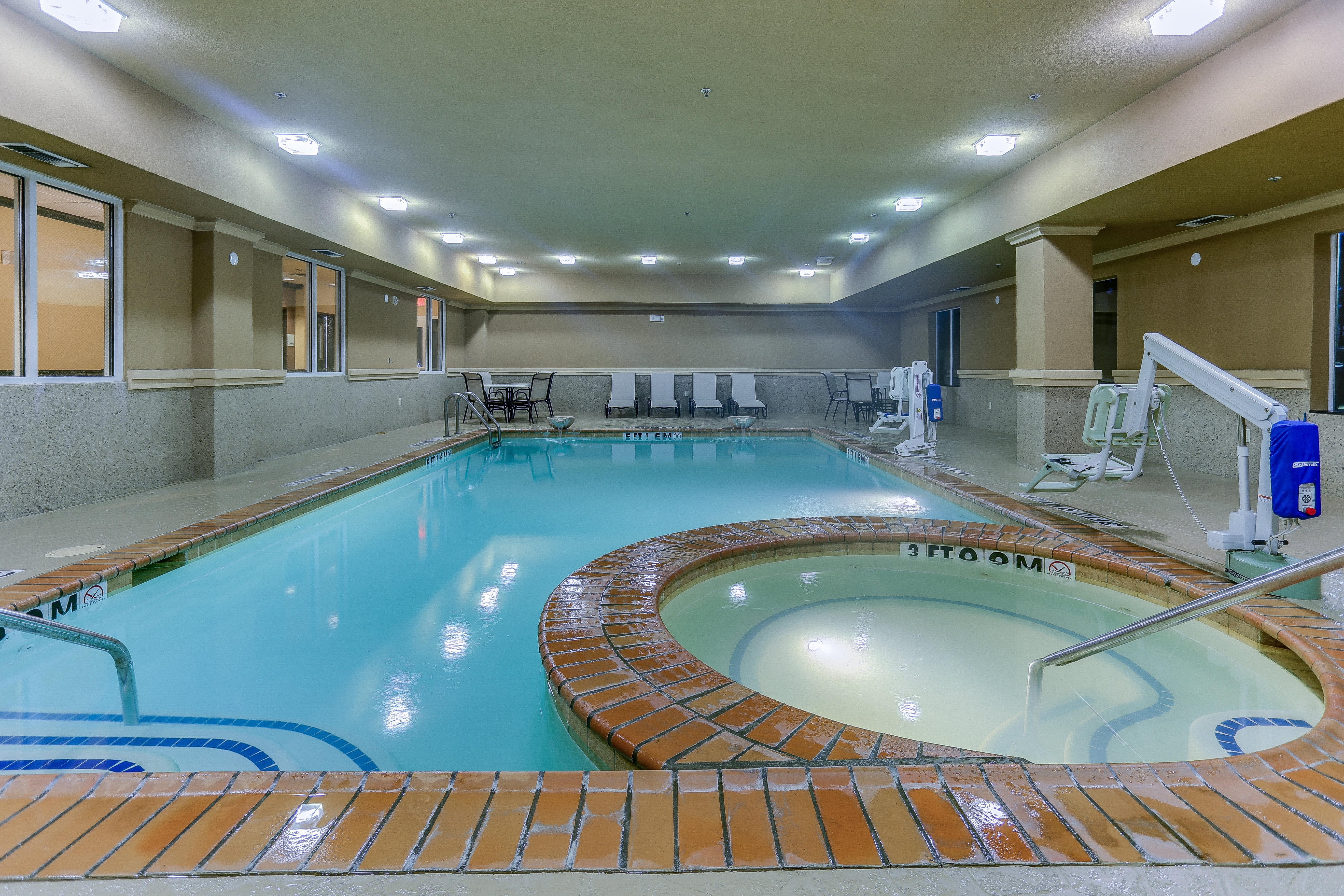 Holiday Inn Express Hotel & Suites Huntsville By Ihg Εξωτερικό φωτογραφία