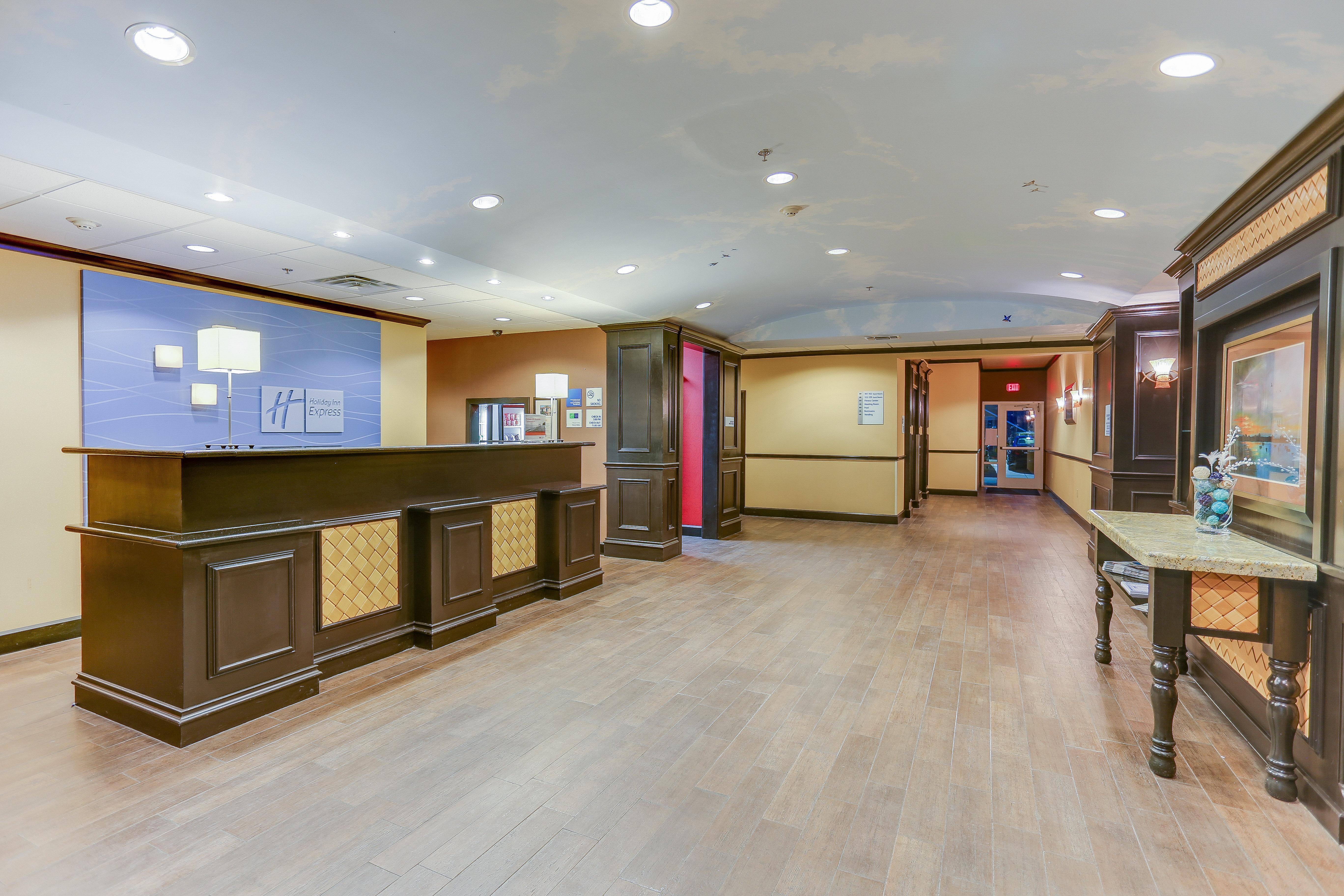 Holiday Inn Express Hotel & Suites Huntsville By Ihg Εξωτερικό φωτογραφία