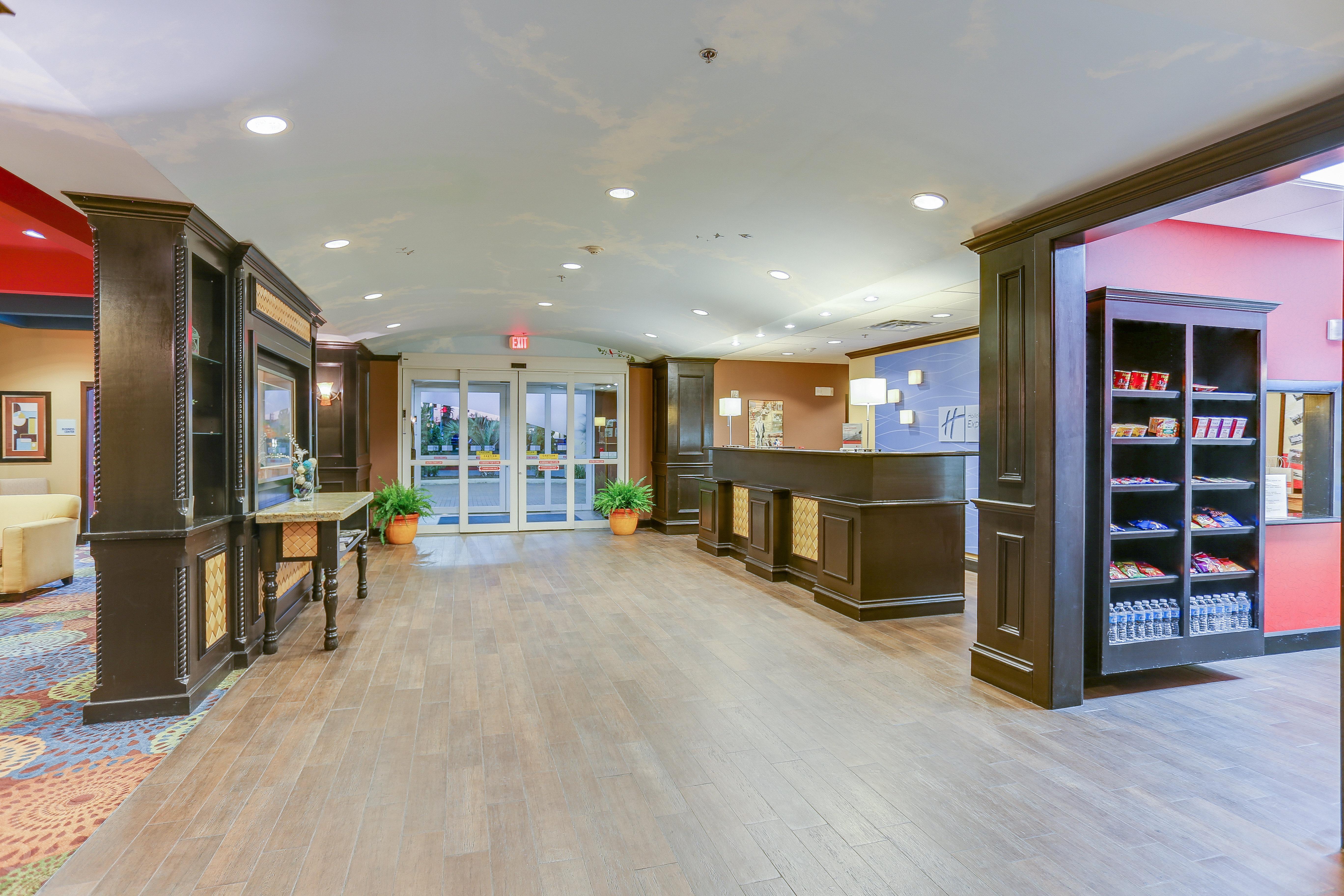 Holiday Inn Express Hotel & Suites Huntsville By Ihg Εξωτερικό φωτογραφία